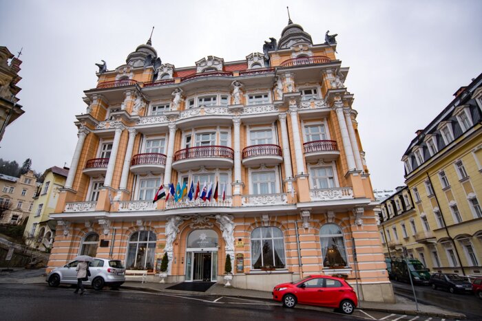 MARIÁNSKÉ LÁZNĚ – HOTEL HVĚZDA