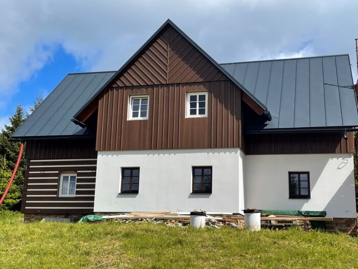 BŘEZINA - RODINNÝ DŮM