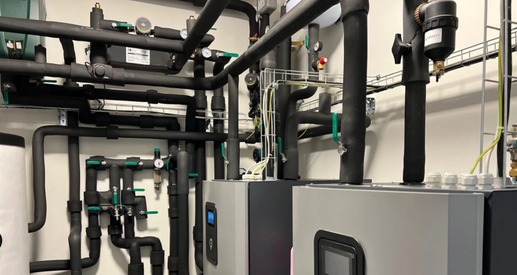 Zásady a tipy pro správnou tepelnou izolaci klimatizačních systémů vytvořených lisovacími fitinky