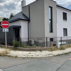 TŘEBECHOVICE POD OREBEM - RODINNÝ DŮM