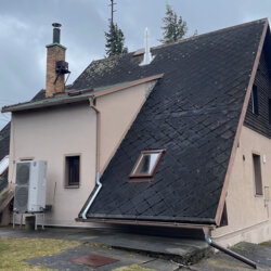 KOLOVÁ - RODINNÝ DŮM